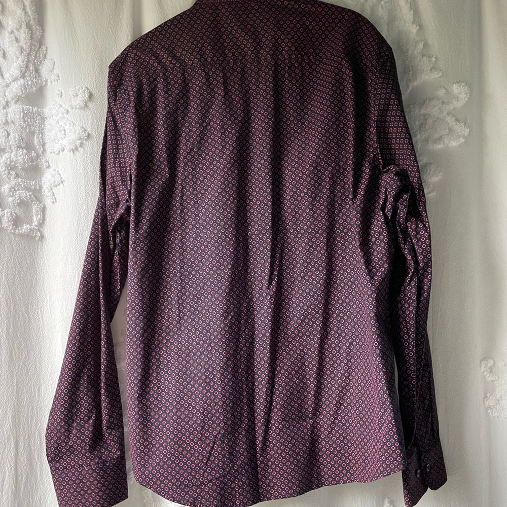 Men’s Navy & Red Button Down Dress Shirt - Picture 5 of 5